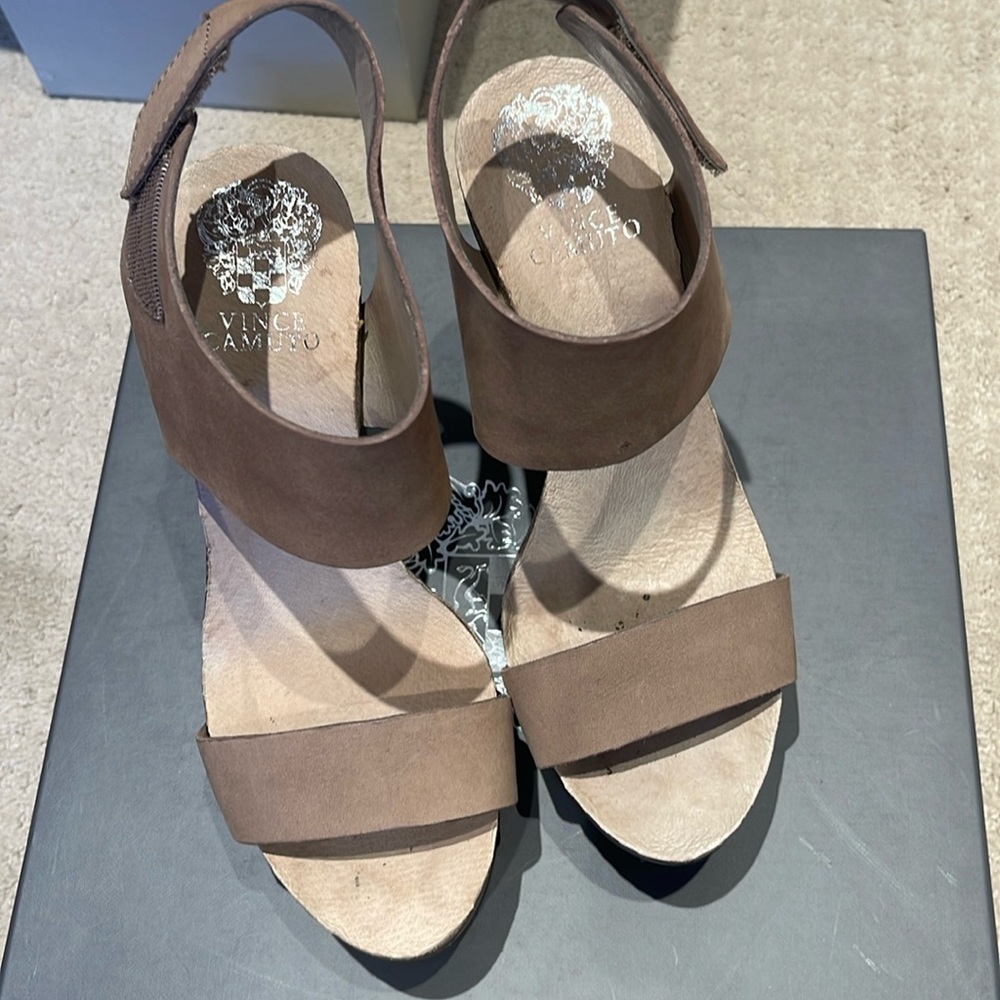 Vince Camuto Wedges